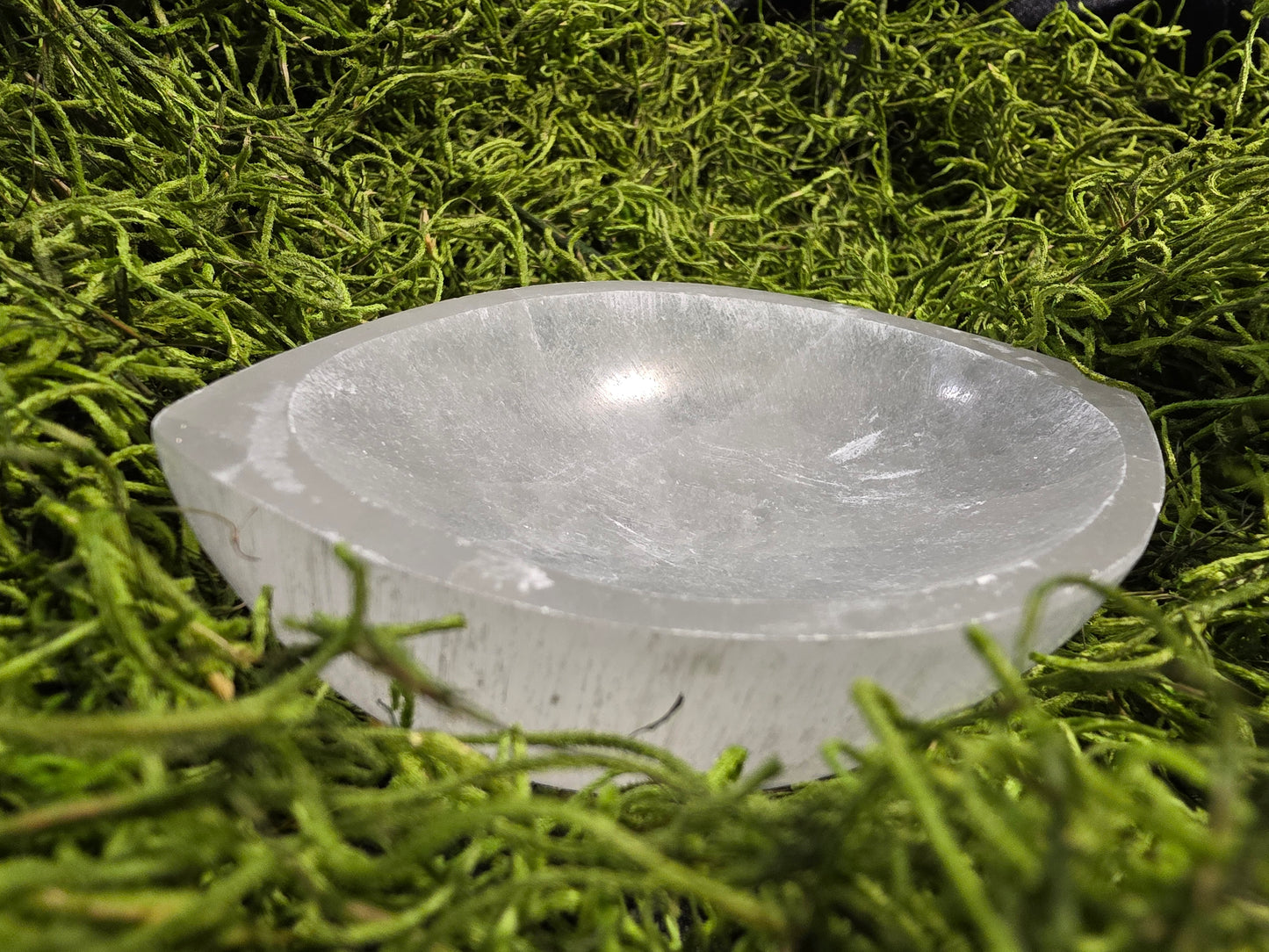 Selenite Leaf Bowl